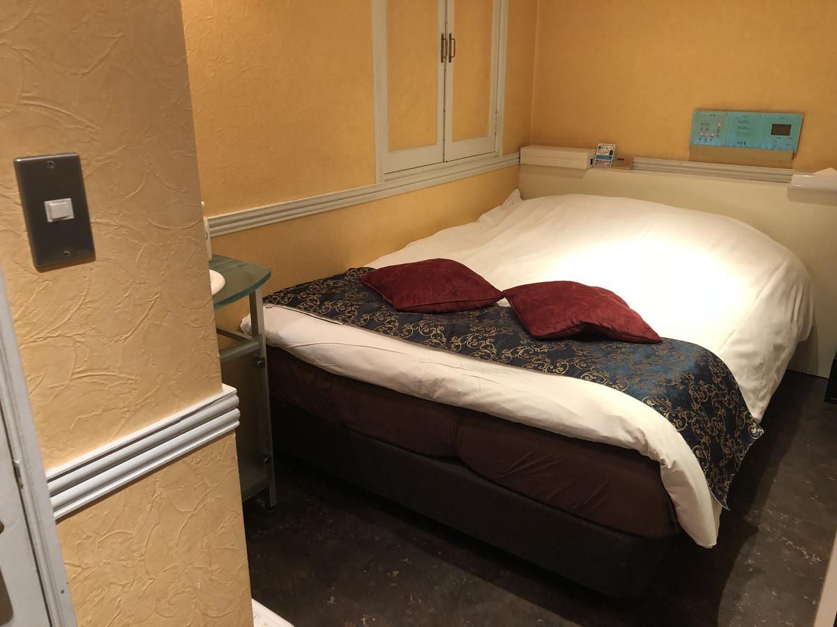 Hotel U Tokyo Esterno foto